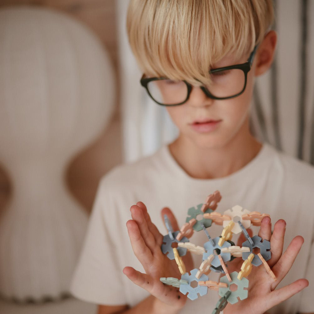 Mushie izglītojošo rotaļlietu krūzes tornis — retro krāsas (retro)