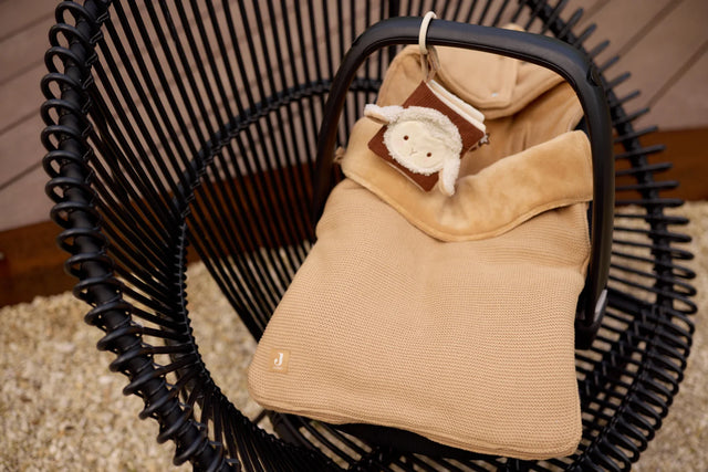 Jollein šiltas vokelis autokėdutei 0+ ir vežimėliui Basic Knit Hazel
