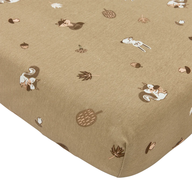 Meyco Baby medvilninė paklodė su guma 60 × 120 cm, Forest Animals Sand
