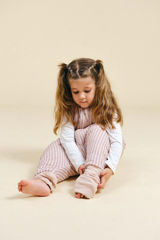 Molis&Co pižama - miegmaišis su kojytėmis ir atverčiamomis kojinėmis TOG 2.5 Navy and Pink Stripes