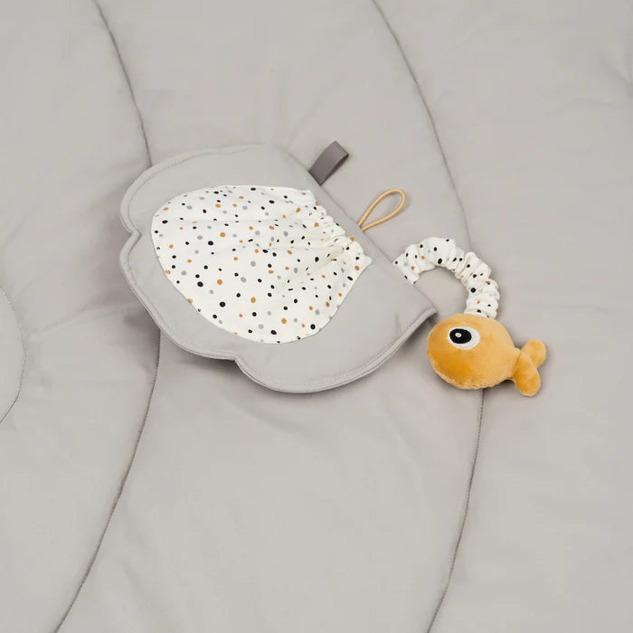 Izgatavoja Brieža treniņu paklājiņš Sea Friends Grey