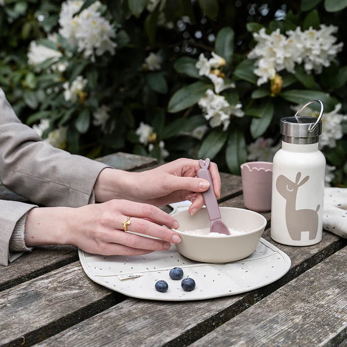 Izgatavojusi Deer termālā dzērāja Lalee Sand