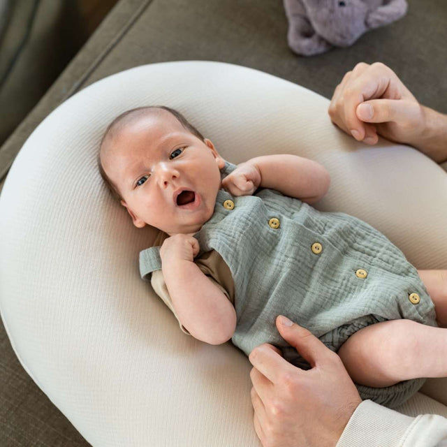 Doomoo Buddy barošanas un grūtniecības spilvena pārvalks Tetra Jersey Sand