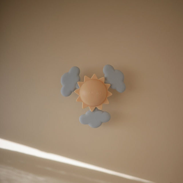 Mushie izglītojošo rotaļlietu krūzes tornis — primārās krāsas (oriģināls)