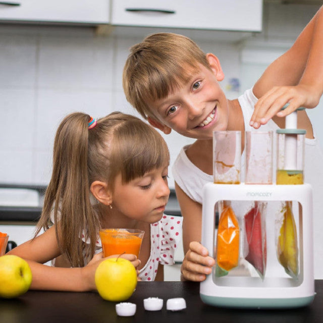 Twistshake vairākkārt lietojams saspiežams trauks biezeņiem (220 ml, dažādas krāsas)
