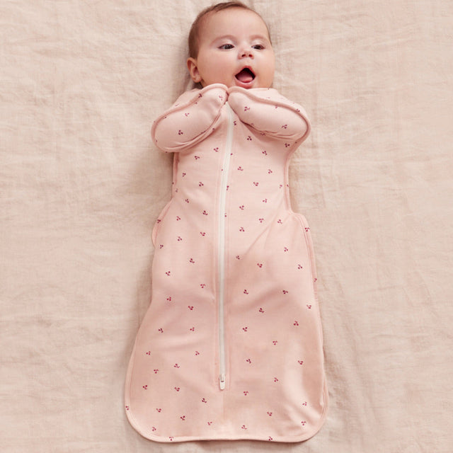 Love To Dream™ Swaddle Up™ bambukinės viskozės miegmaišis Cloud Blush Cherries TOG 1.0, 1 etapas, S dydis