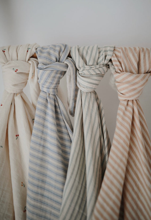 Mushie muslīna autiņš no organiskās kokvilnas Blue Stripe