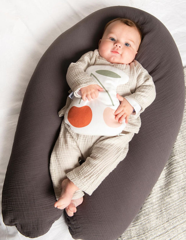 Doomoo sleeper - vēdera sildītājs no kolikas Snoogy (vairāki modeļi)