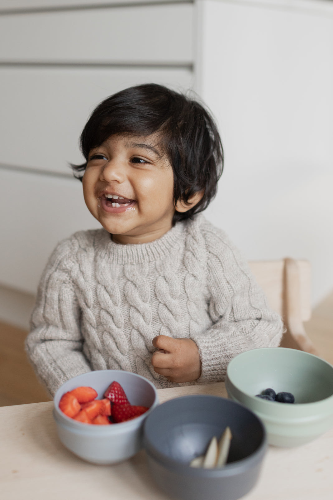 BIBS izglītojošs rotaļlietu šūpošanās tornis Bright Rainbow