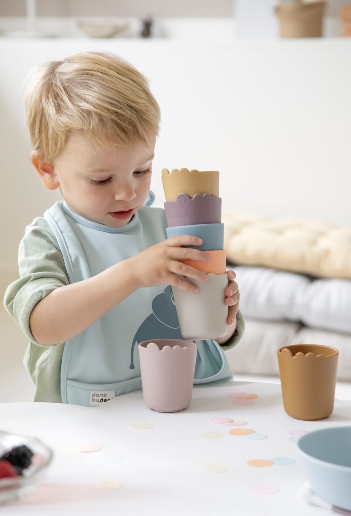 Izgatavojis Deer Dinnerware Set Kiddish (vairākas krāsas)
