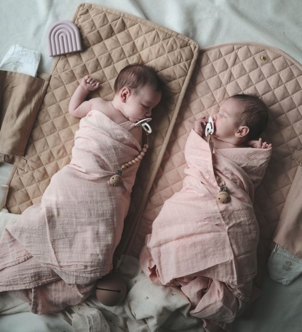 Mushie Muslin autiņbiksītes organiskā kokvilnas sārtumā