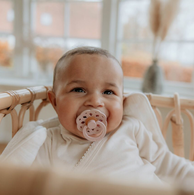 BIBS knupīšu komplekts 2. izmērs (6 - 18 mēneši spīd tumsā) Boheme Blush glow / Vanilla glow