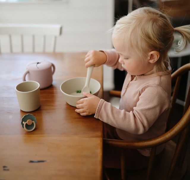 Mushie Kids Ēšanas piederumu komplekts Ivory