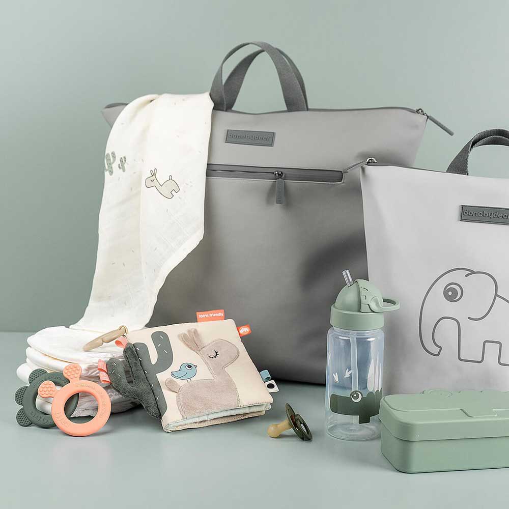 Izgatavojis Deer neizšļakstošais dzērājs ar salmiem Croco Green