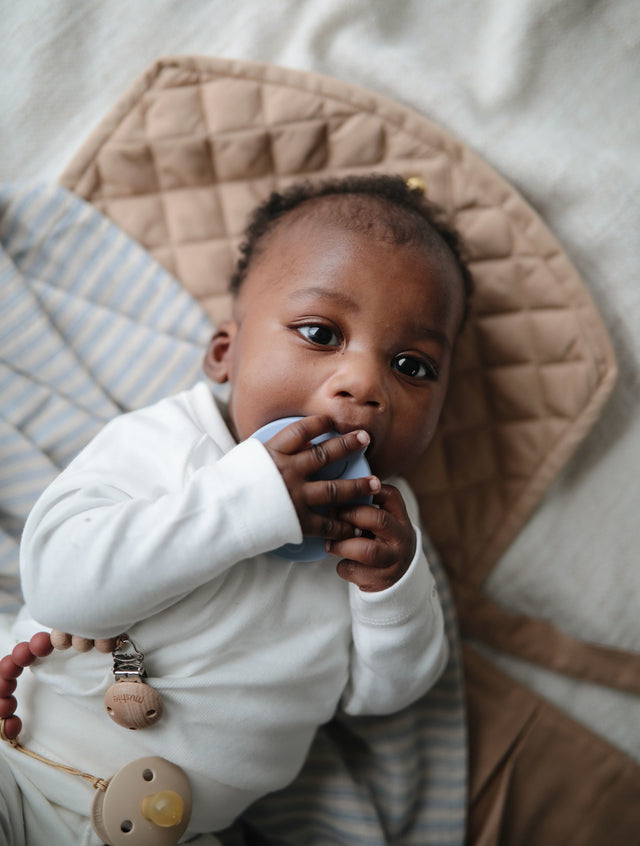 Mushie muslīna autiņš no organiskās kokvilnas Blue Stripe