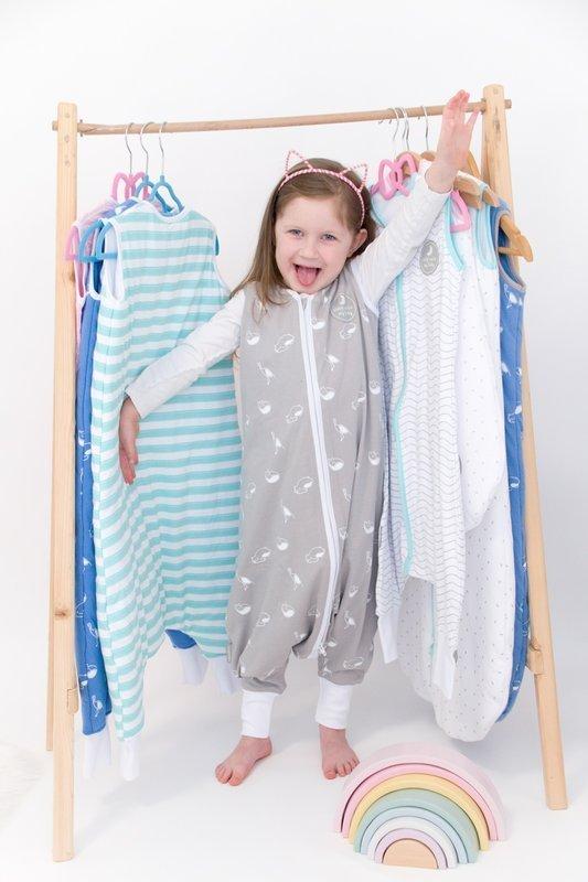 Natulino LITTLE WALKERS trīsslāņu bērnu guļammaiss White Grey Waves & Mint