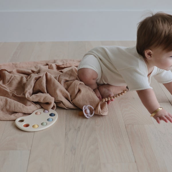 Mushie Muslin autiņbiksītes organiskā kokvilnas sārtumā