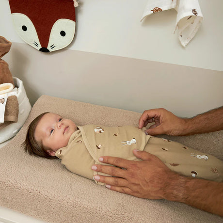Meyco Baby kūdikio vystymo miegmaišis 0–3 mėn., Forest Animals Sand, TOG 1.0