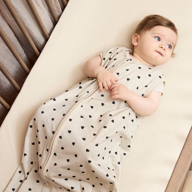 Meyco Baby medvilninis kūdikio miegmaišis Sweet Heart Soft Sand/Black, TOG 0.3