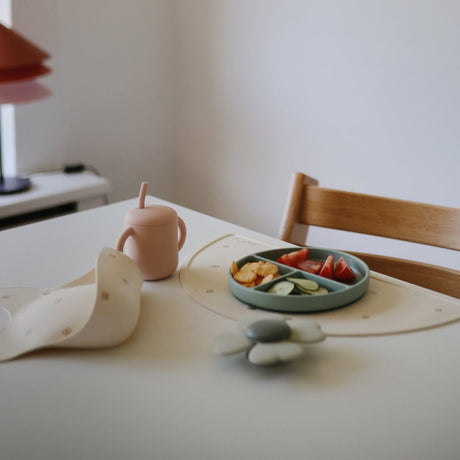 Mushie izglītojošo rotaļlietu krūzes tornis — primārās krāsas (oriģināls) 