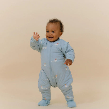 Molis&Co pižama - miegmaišis su rankovėmis, kojytėmis ir atverčiamomis kojinėmis TOG 2.5 Duck Family