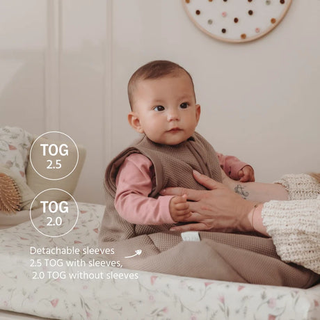 Meyco Baby Studio Classic pašiltintas miegmaišis su nusegamomis rankovėmis, 2.5 TOG, Dark Taupe