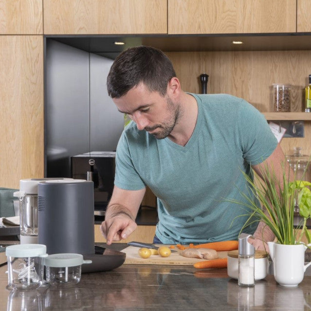 Baby Brezza ONE STEP™ FOOD MAKER DELUXE tvaicētājs - blenderis