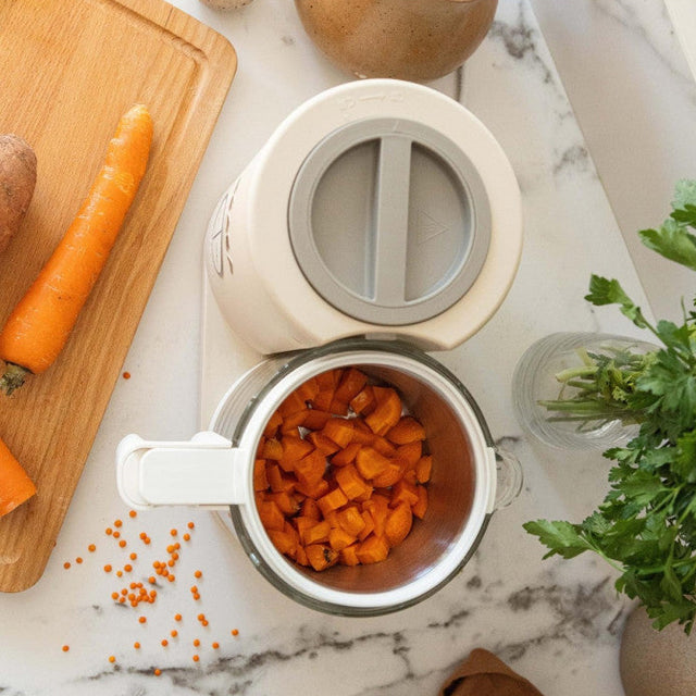 Baby Brezza ONE STEP™ FOOD MAKER DELUXE tvaicētājs - blenderis