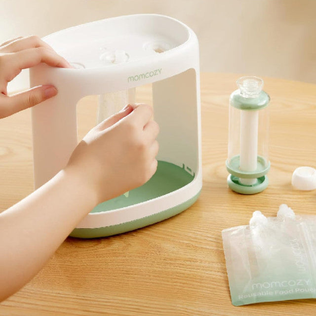 Twistshake vairākkārt lietojams saspiežams trauks biezeņiem (220 ml, dažādas krāsas) 