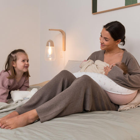 Doomoo Buddy barošanas un grūtniecības spilvens Blue Grey Moon 