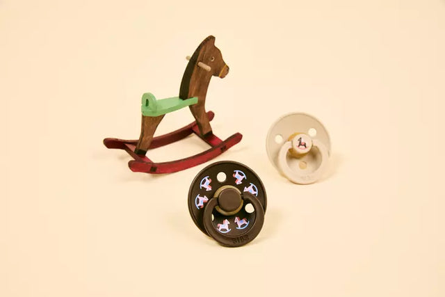 BIBS čiulptukų rinkinys 1 dydis (0 - 6 mėn.) Holiday Horse Vanilla / Mocha