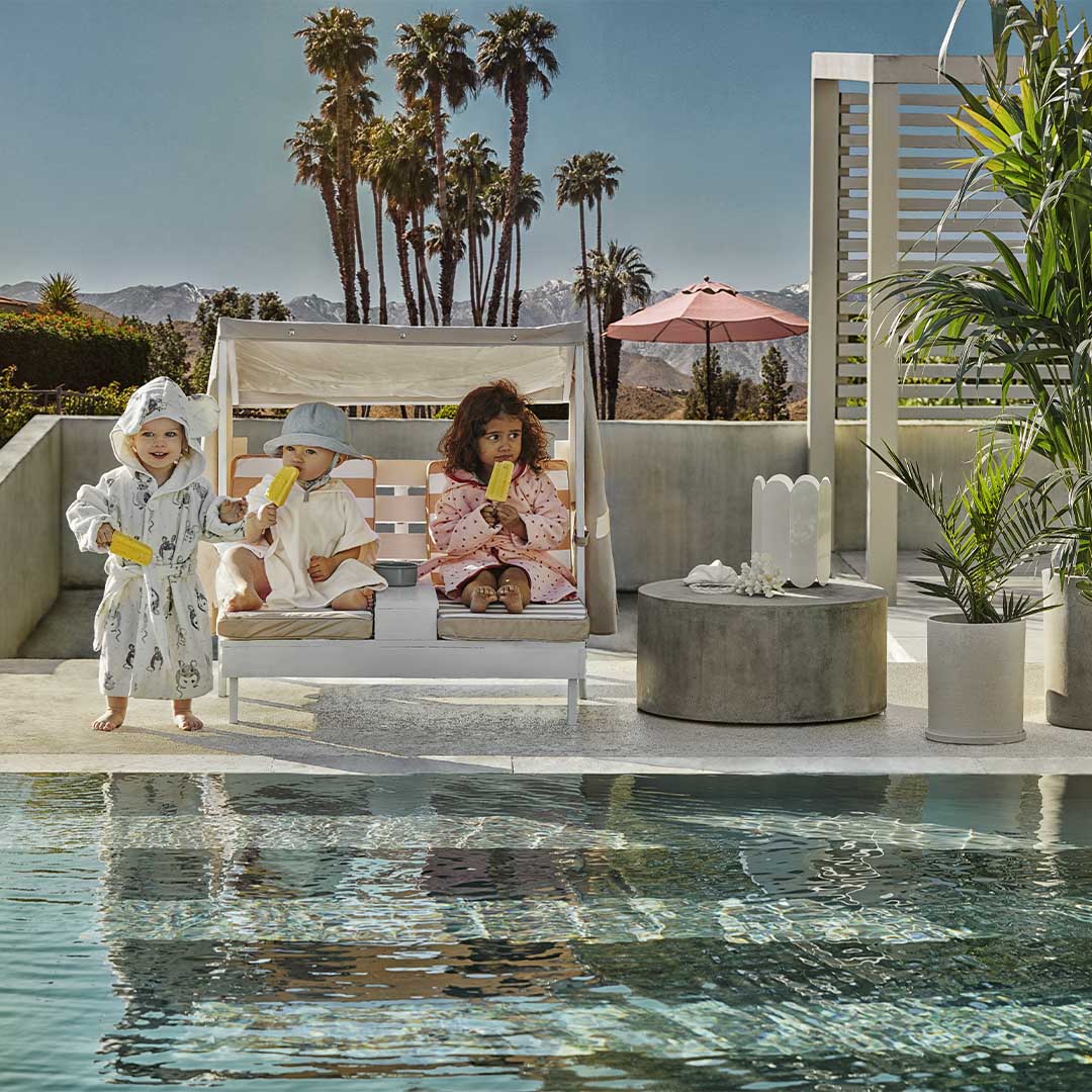 Elodie Details pončo - dvielis ar kapuci Pinstripe