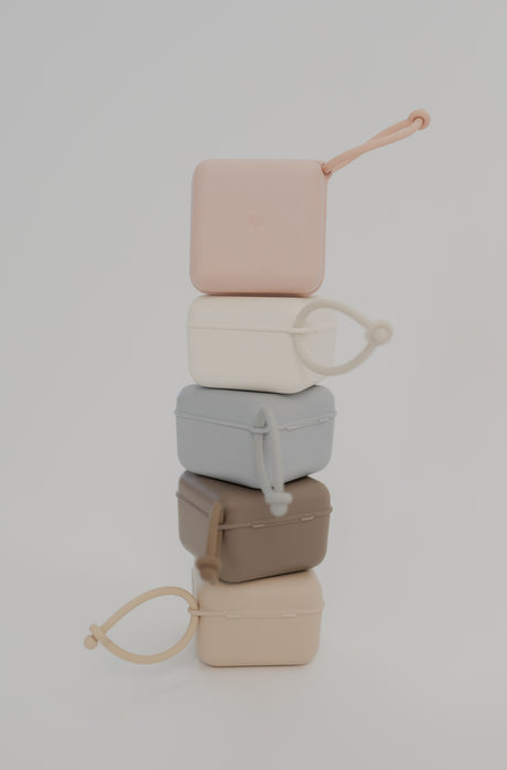 BIBS knupja maciņš - uzkodu kastīte Vanilla 