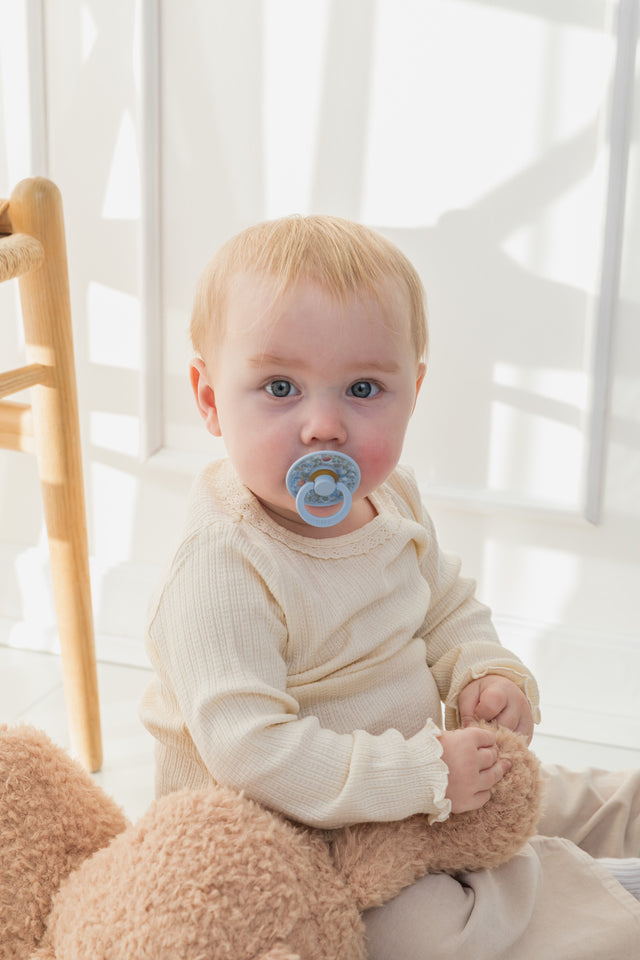 BIBS knupīša komplekts 1. izmērs (0 - 6 mēneši) Liberty Eloise Dusty Blue Mix 