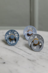BIBS knupīša komplekts 1. izmērs (0 - 6 mēneši) Liberty Chamomile Lawn Baby Blue Mix 
