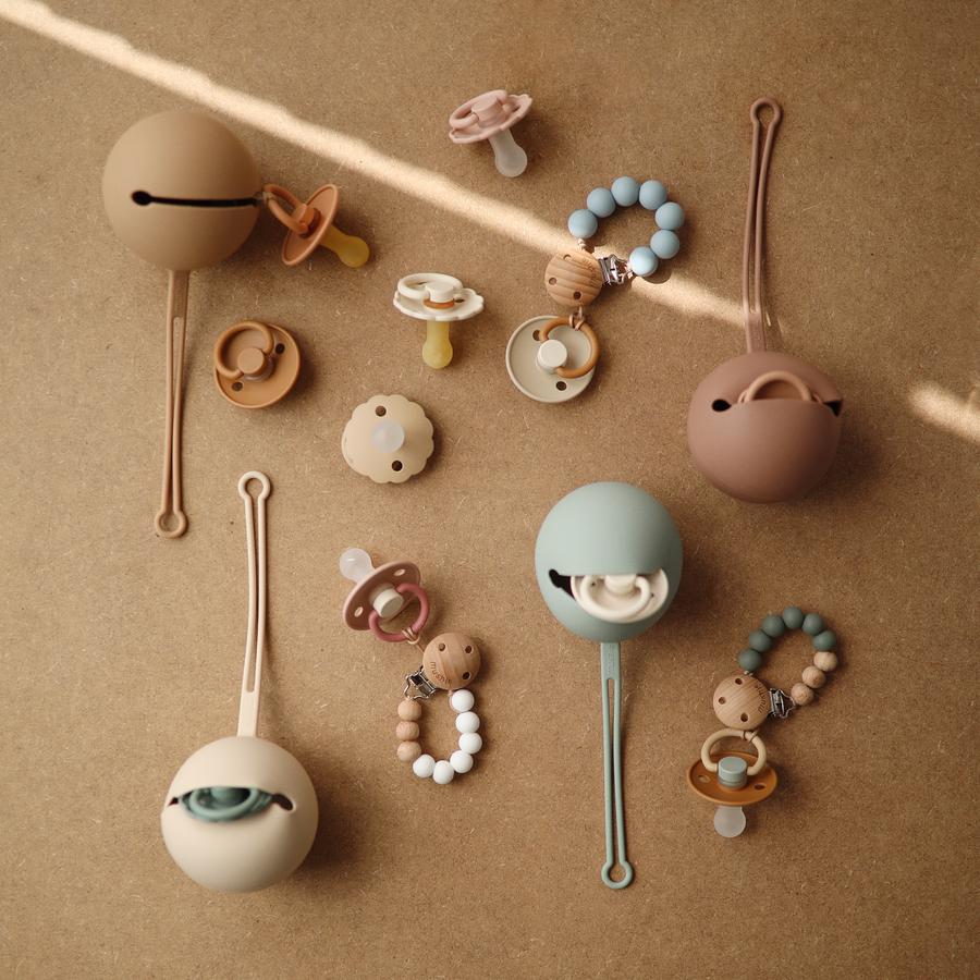 Mushie pacifier futrālis (mākoņaini violets) 