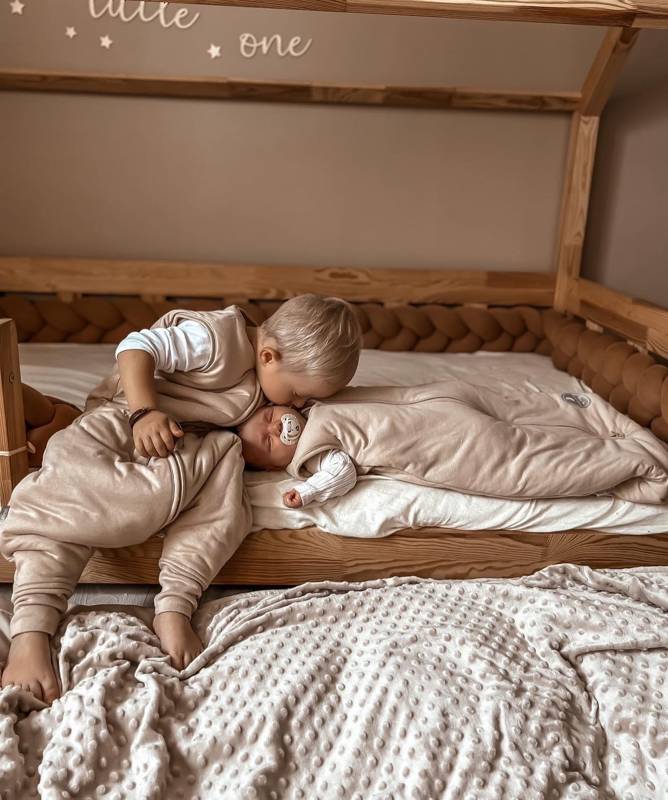 Natulino NATURALS LITTLE WALKERS™ trīsslāņu bērnu guļammaiss GOTS bēšs
