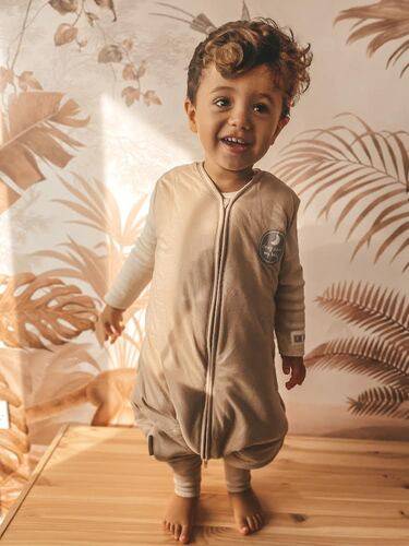 Natulino NATURALS LITTLE WALKERS™ trīsslāņu bērnu guļammaiss bēšā krāsā